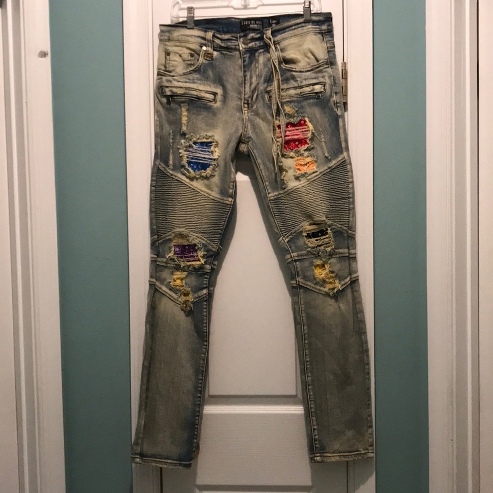 COTE DE NUITS GUERRE ET PAIX HAUTE COUTURE BANDANA DISTRESSED JEANS SIZE 32W 32L